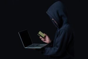 CÓMO DETECTAR Y EVITAR FRAUDES EN COMPRAS ONLINE Y REDES SOCIALES